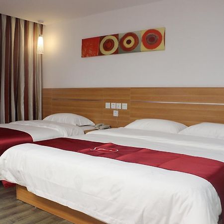 Thank Inn Chain Hotel Guangdong Shenzhen Baoan International Airport Екстер'єр фото